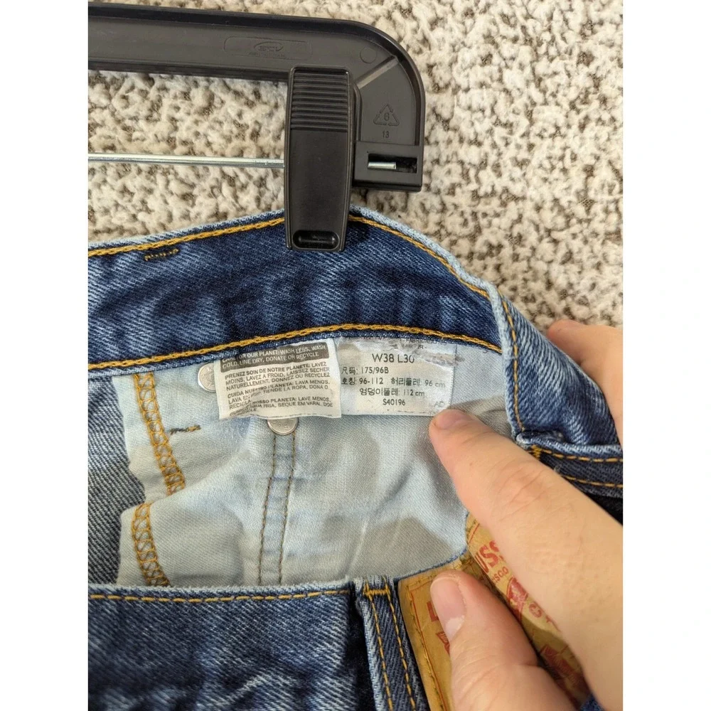 Levi's 505 Jeans Men's Size 36X28 (Tag 38x30) Blue Regular Fit Straight‎ Leg